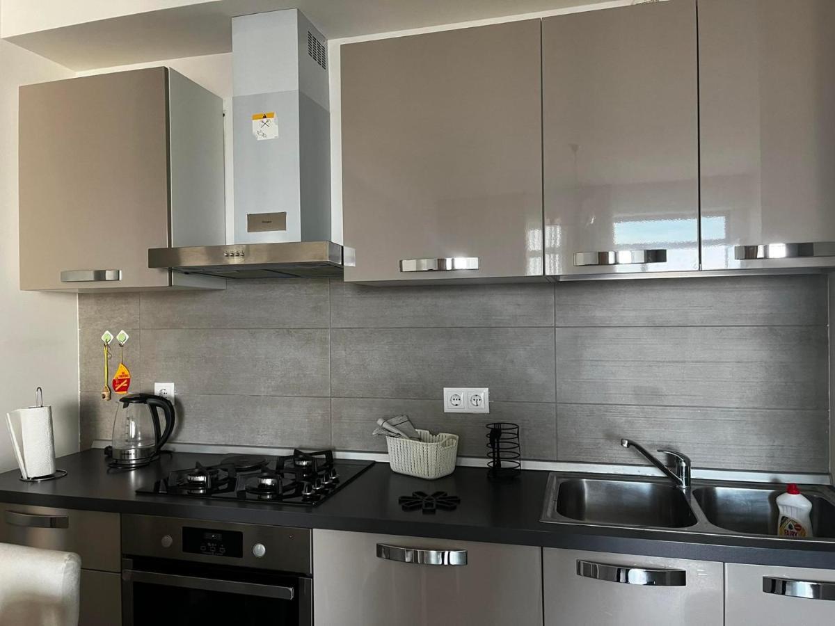 Sol'S M2 White Modern Apartments Tbilisi Eksteriør billede