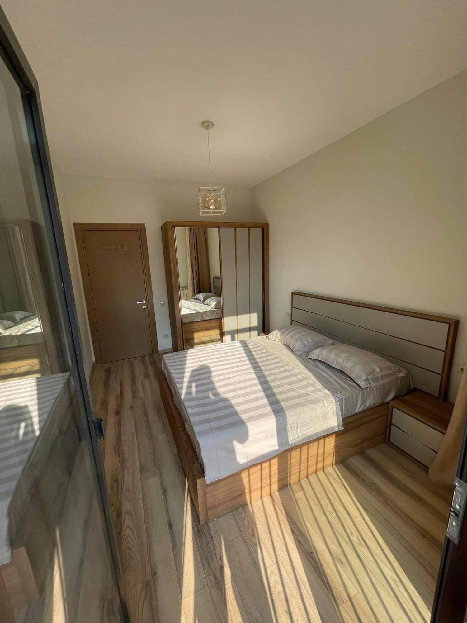 Sol'S M2 White Modern Apartments Tbilisi Eksteriør billede